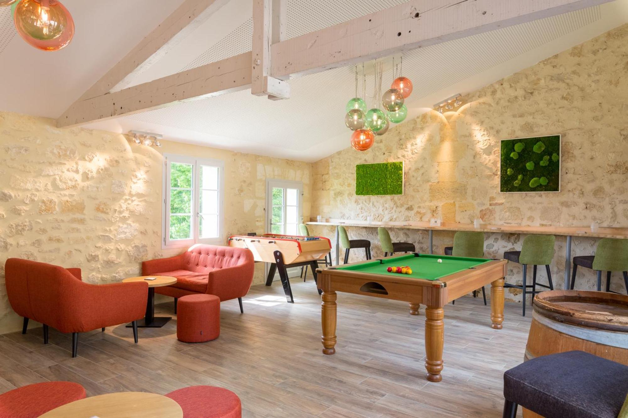 Pey La Tour - Logis Hotels & Restaurant Salleboeuf Esterno foto