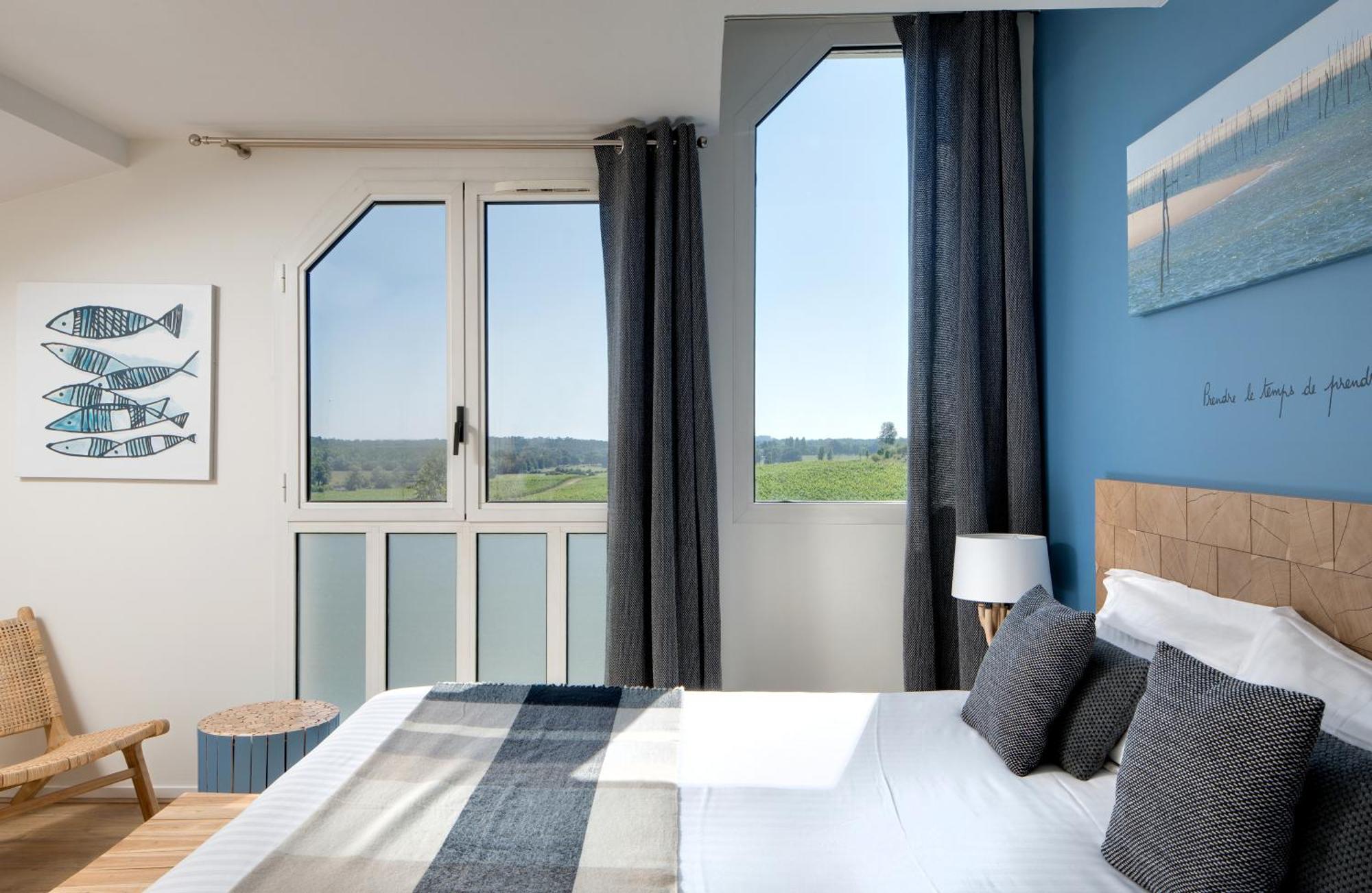 Pey La Tour - Logis Hotels & Restaurant Salleboeuf Esterno foto