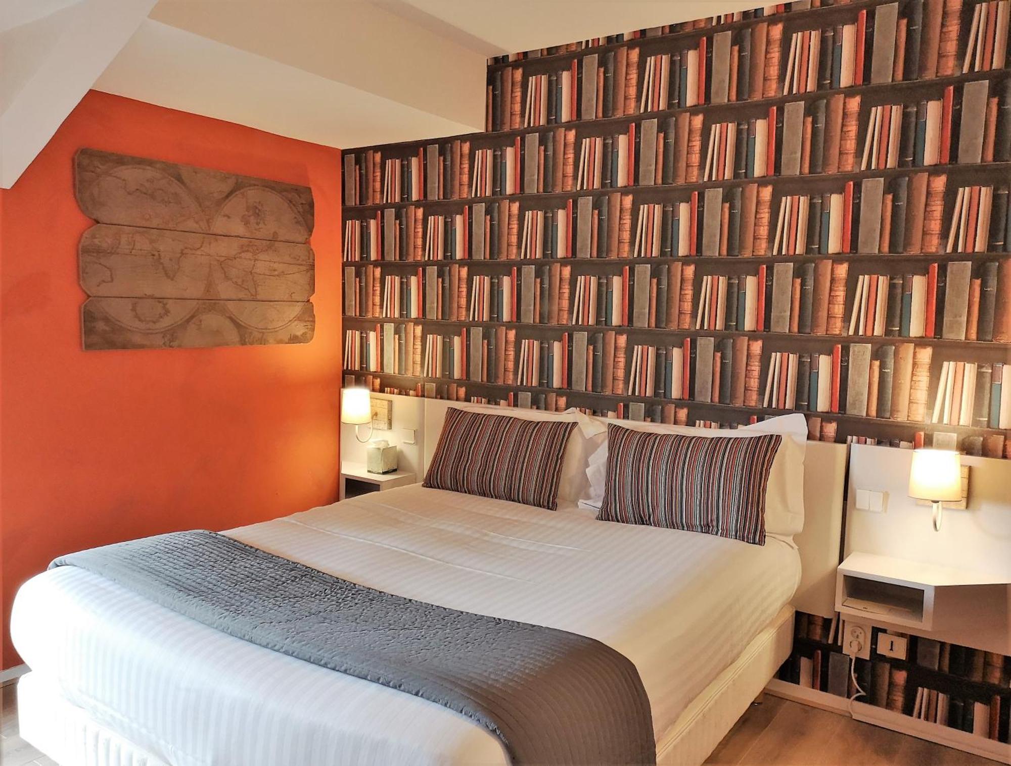 Pey La Tour - Logis Hotels & Restaurant Salleboeuf Esterno foto